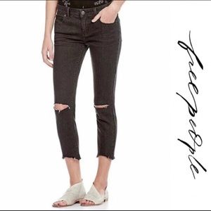 Free people carbon jeans size 26 NWT